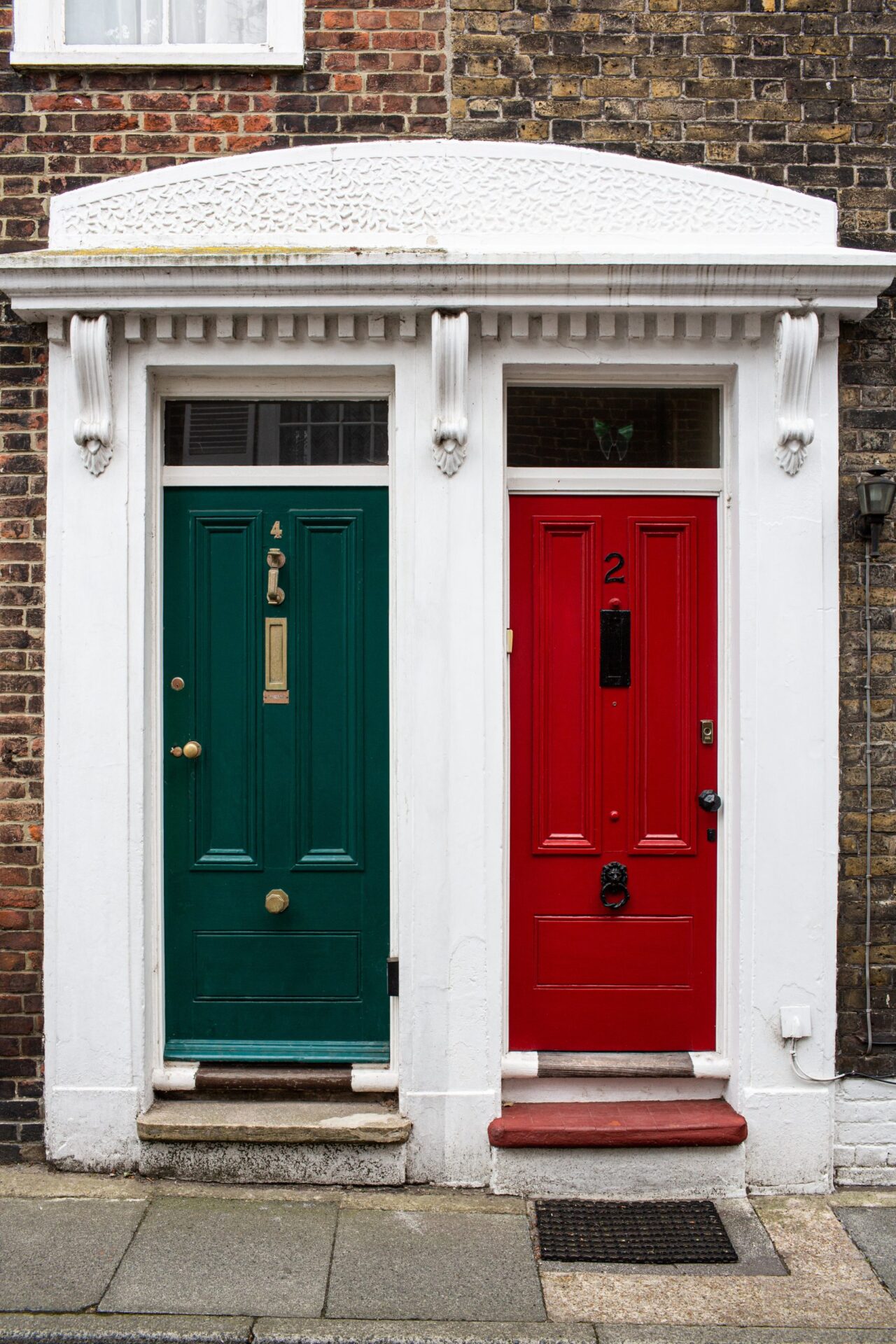 Green door red door